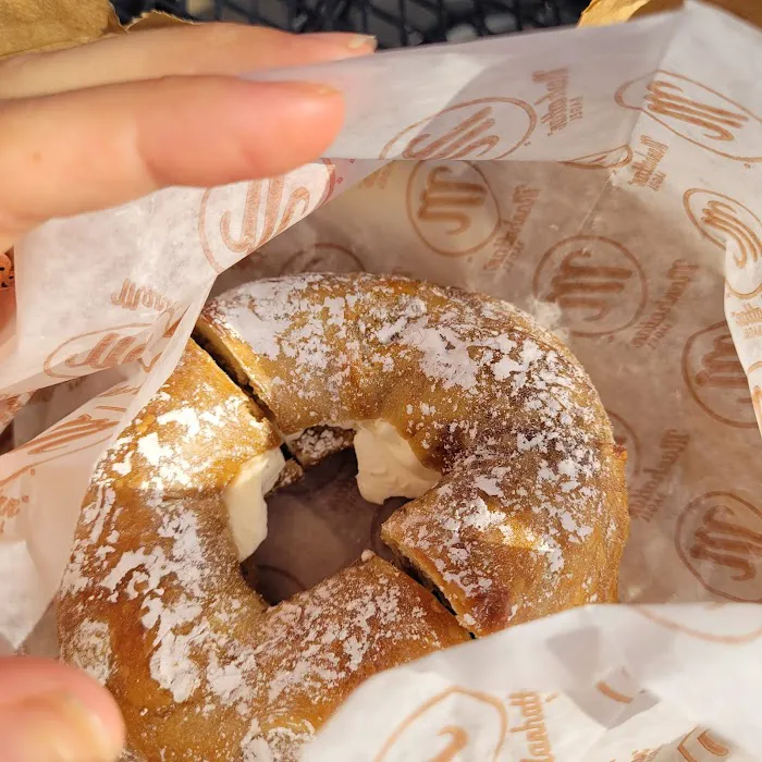 Manhattan Bagel Picture 7