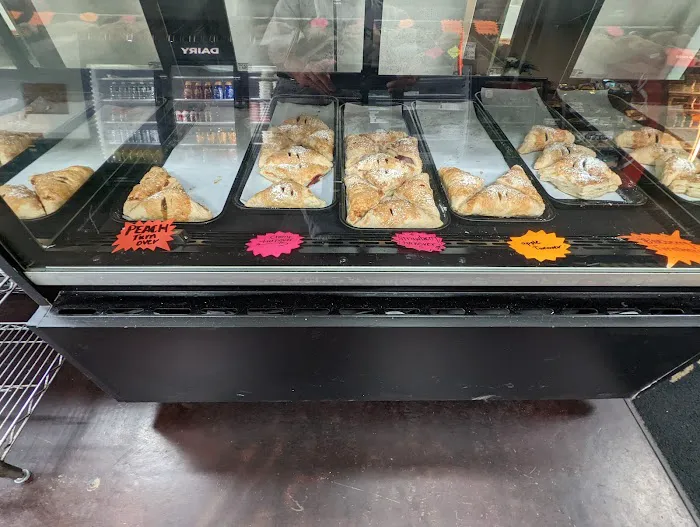 Braulios bakery & bagelissimo cafe Picture 7