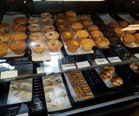 Braulios bakery & bagelissimo cafe