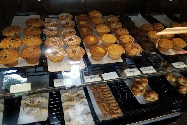 Braulios bakery & bagelissimo cafe