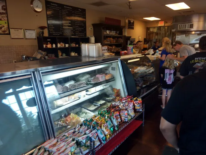 Braulios bakery & bagelissimo cafe Picture 2