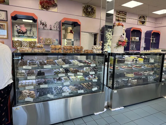 Vrej Pastry Picture 6