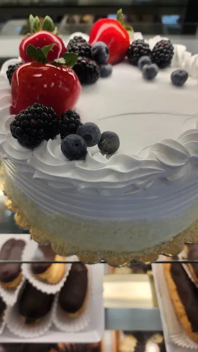 Sarkis Pastry Picture 9