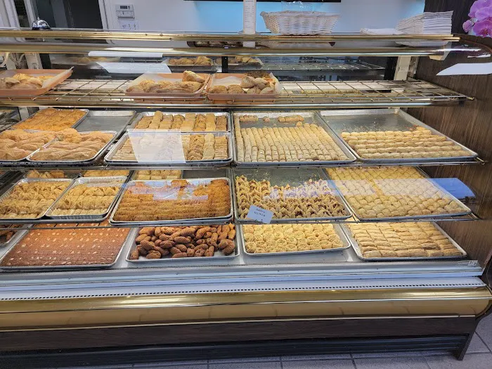 Sarkis Pastry Picture 8