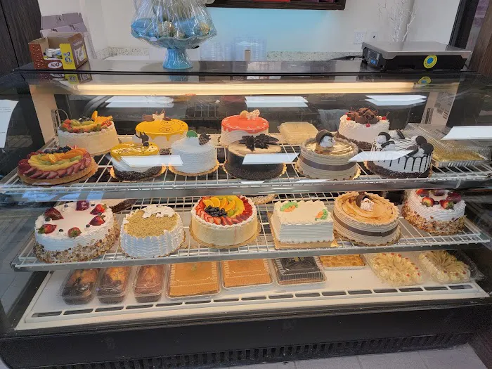 Sarkis Pastry Picture 6