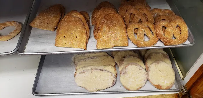 Almazan Bakery Picture 7