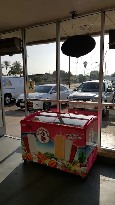 Leo's Bakery Picture 8