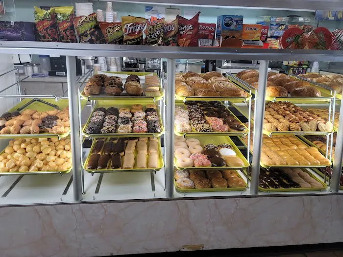 Azusa Donuts Picture 6