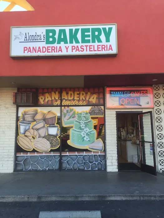 Alondra's Bakery Picture 6
