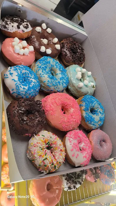 Sophe's Donuts Picture 6