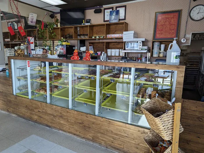 Sophe's Donuts Picture 9
