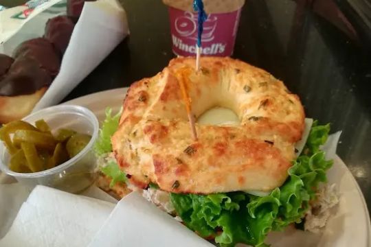 Winchell's Donut House