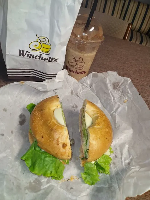 Winchell's Donut House Picture 6