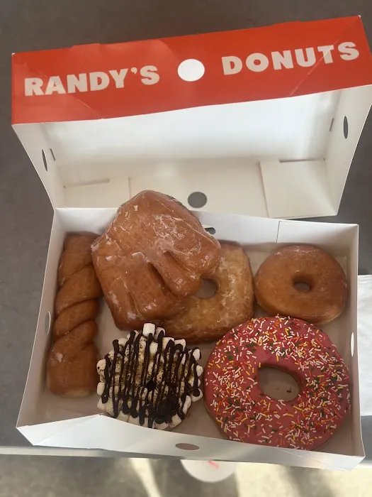 Randy's Donuts Picture 10