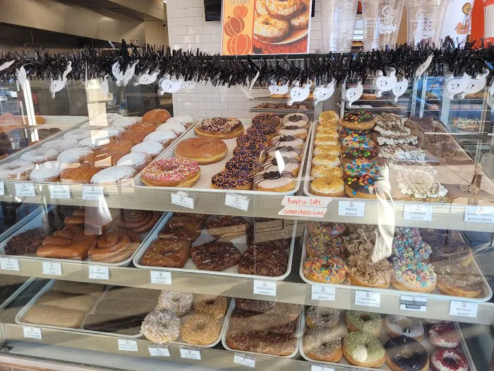 Randy's Donuts Picture 7