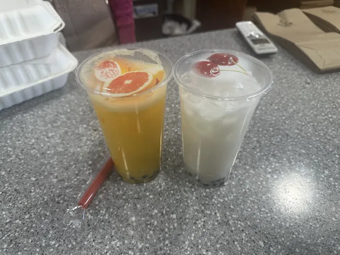 Deerpath Bagels & Burgers & Boba Tea Picture 4