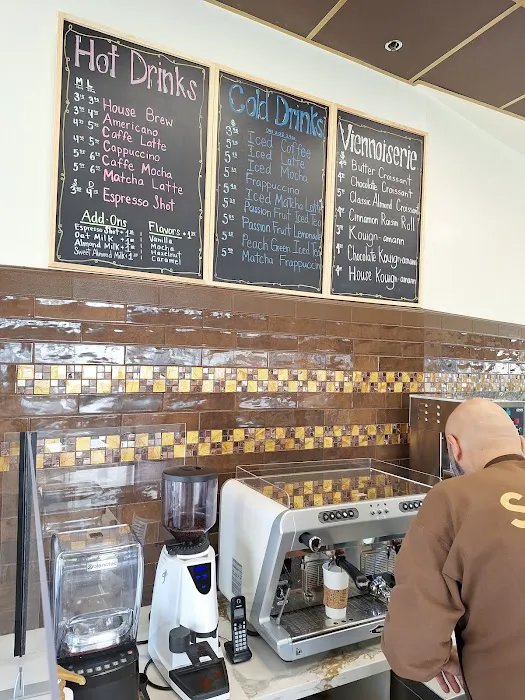 Sweet Demi Lune Bakery & Cafe Picture 10