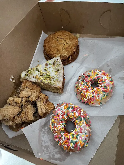 Crust & Crumble Bakery Picture 9