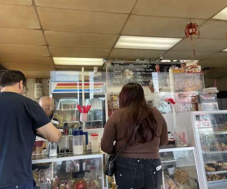 Munchkin's Donuts