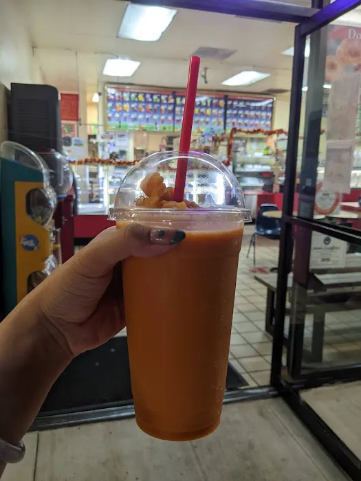 Savy Donuts & Smoothie Picture 3