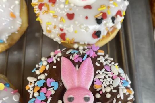 Donuts King bakery