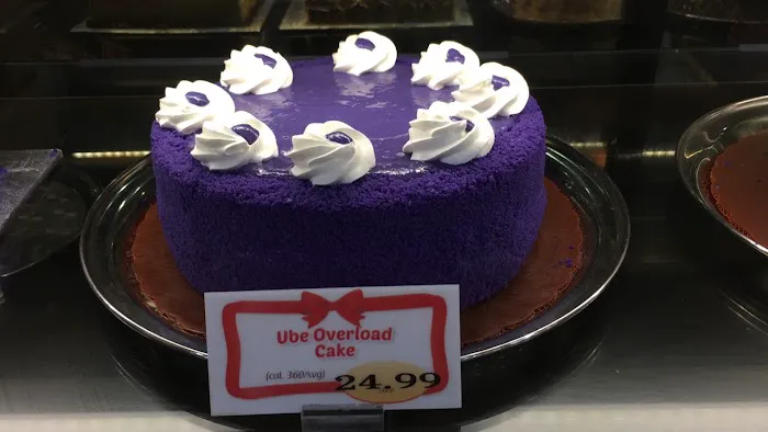Red Ribbon Bakeshop Picture 1