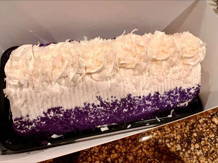 Red Ribbon Bakeshop Picture 7