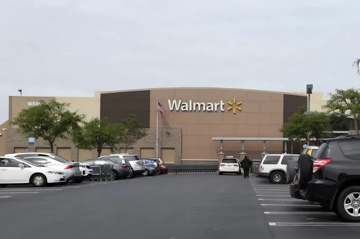 Walmart Bakery Picture 1