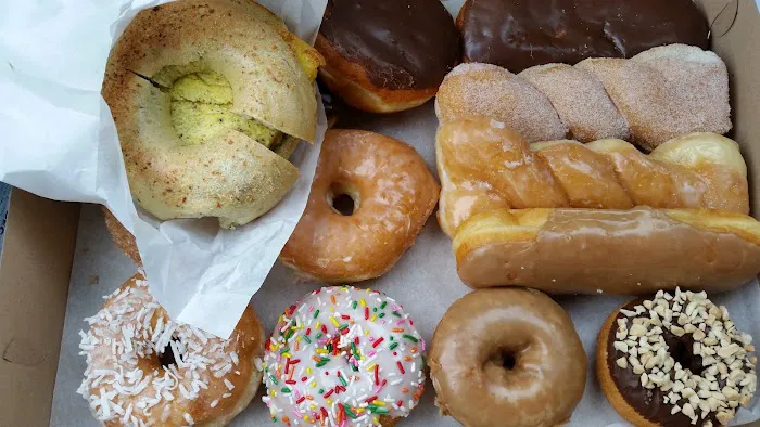 Mag's Donut & Bagel Picture 5