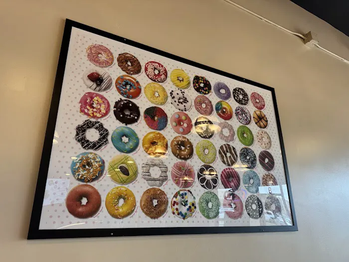 Mag's Donut & Bagel Picture 1