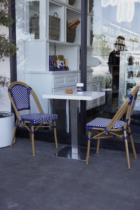 Le Petite Magnifique French Bakery Picture 8