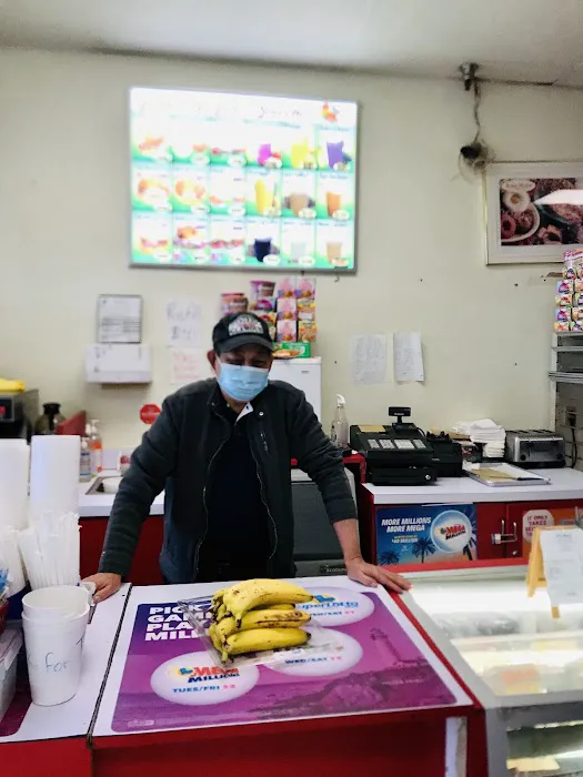 D's Donuts Picture 5