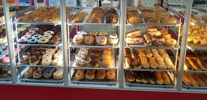 D's Donuts Picture 3