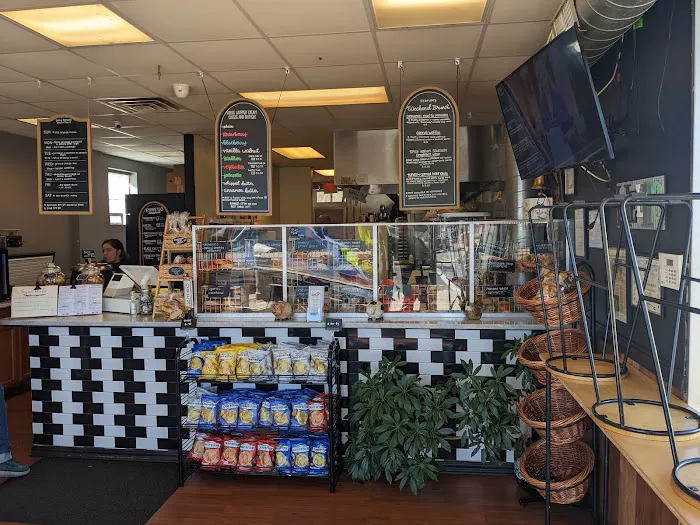Vinny G's Bagels and Deli Picture 3