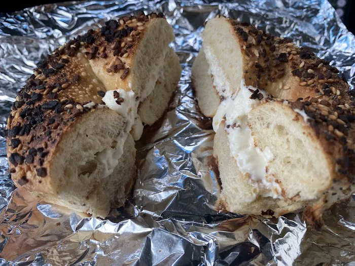 Vinny G's Bagels and Deli Picture 1
