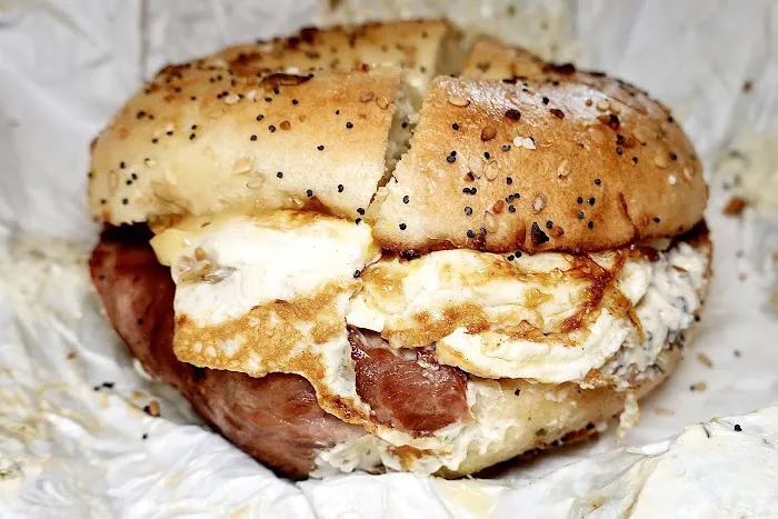 Victoria's Bagel Bistro Picture 5