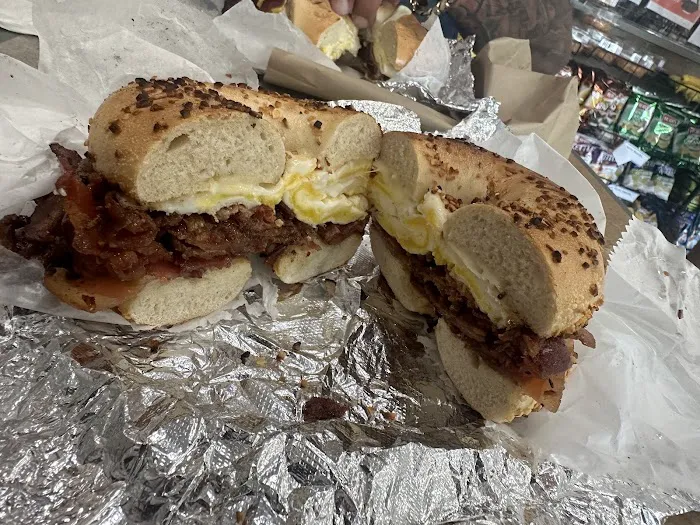 CAESAR'S BAGELS & DELI Picture 5
