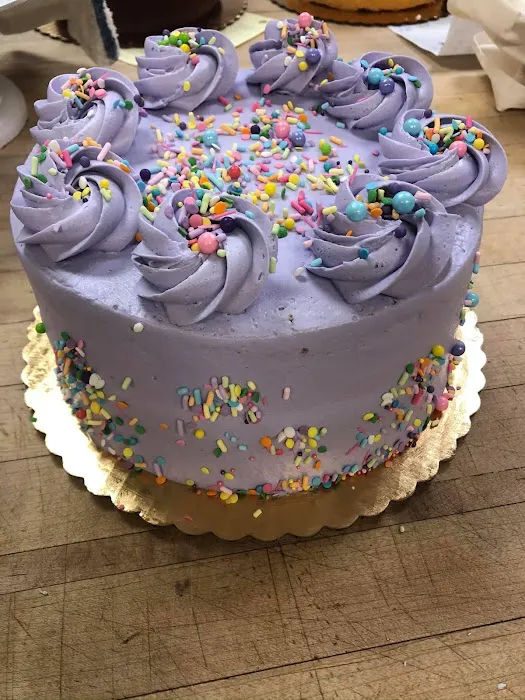 Ninos Pastry Shoppe Picture 4