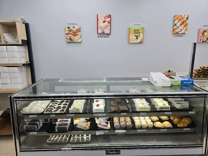 Ninos Pastry Shoppe Picture 9