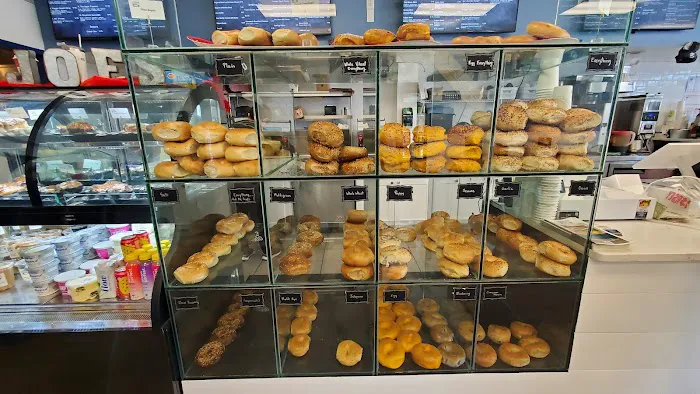 Joe’s Bagel and Grill Picture 2