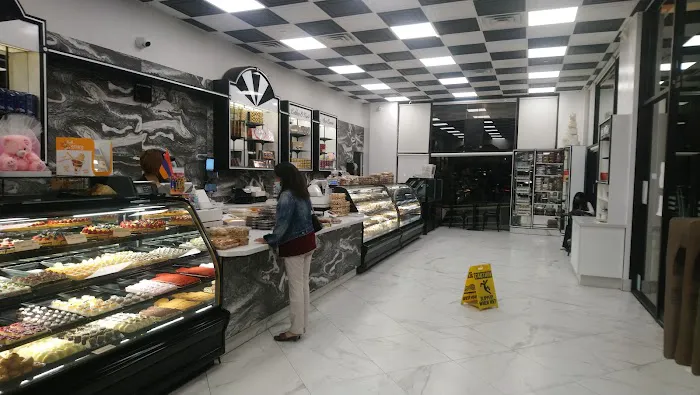 Movses Pastry Bakery Picture 3