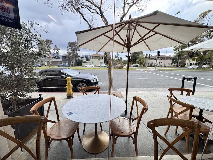 Paradise Pastry & Cafe Picture 1