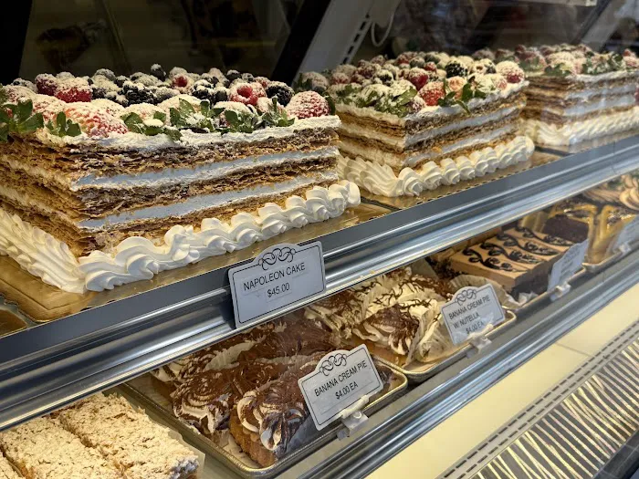 Paradise Pastry & Cafe Picture 6