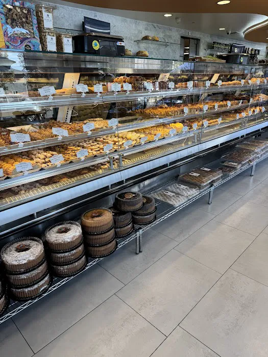 Paradise Pastry & Cafe Picture 10