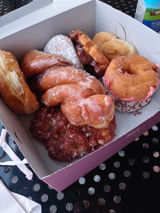 Jannys Donuts Picture 6