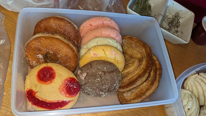 Sugary Sunshine Bakery Picture 3