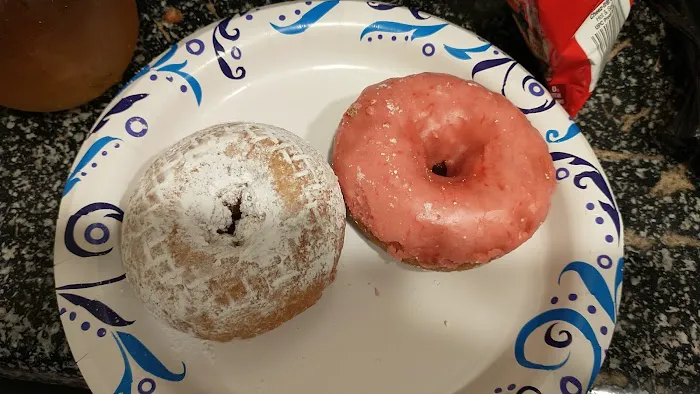 Mister Blue's Donut Shop Picture 7