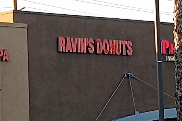 Ravins Donuts
