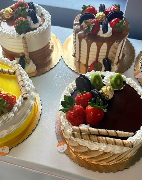 Antojitos El Quetzal Bakery Picture 7