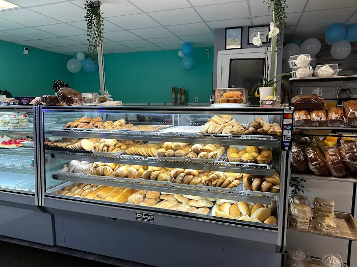 Antojitos El Quetzal Bakery Picture 2